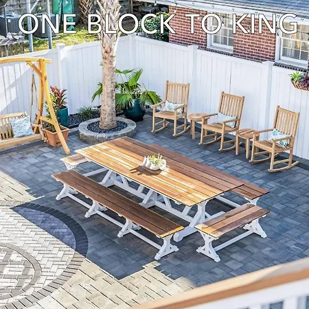 Villa Penthouse With Courtyard - 1 Block To King St